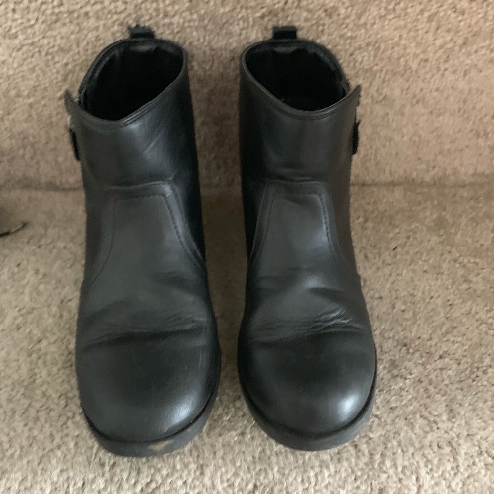 Black moto boots size 2